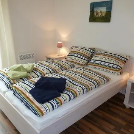 Apartment Fewo-5-0-s-ferienwohnung-in-graal-mueritz